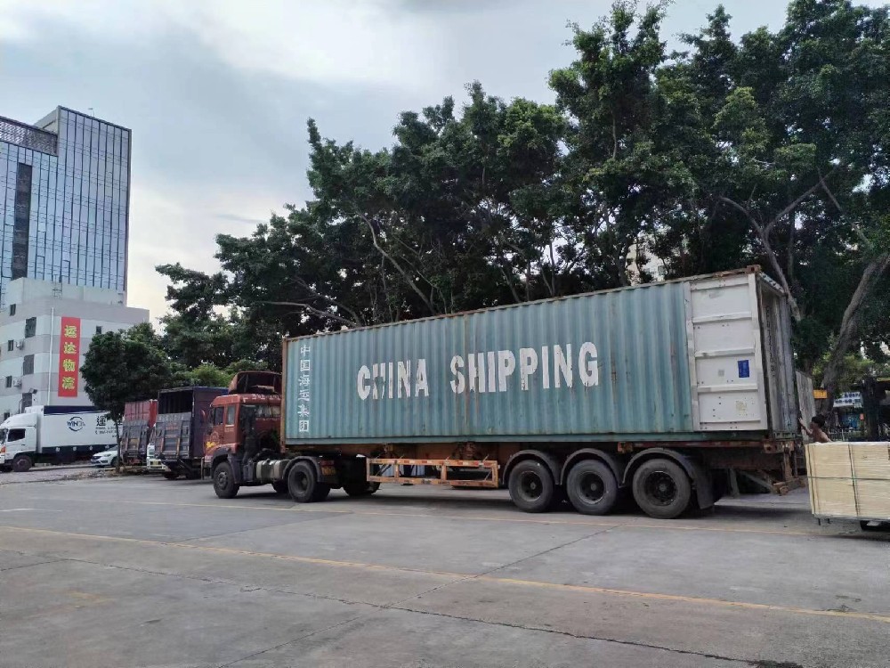 2023年7月1日，美西装柜。